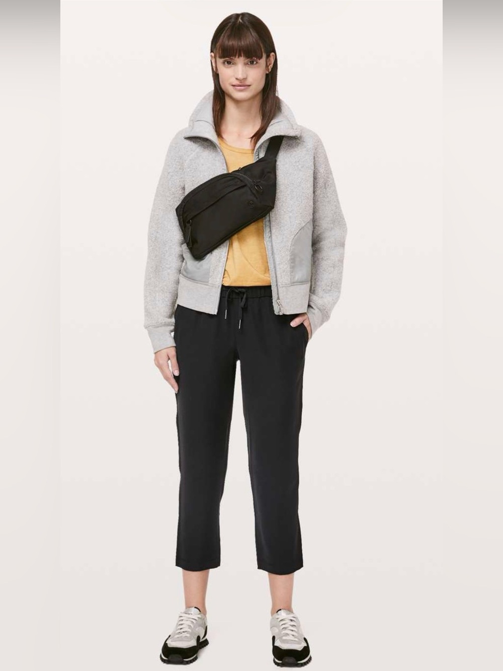 Lululemon On The Fly Crop Woven 23” – Black – Size 4